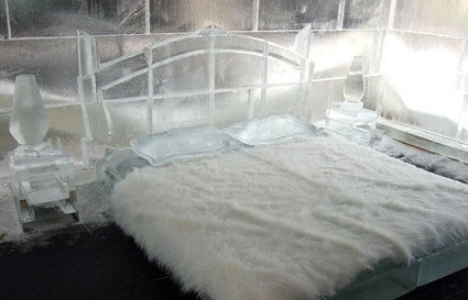 30icehousebed.jpg