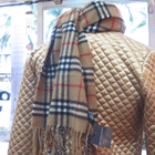 burberry-scarf-140.gif